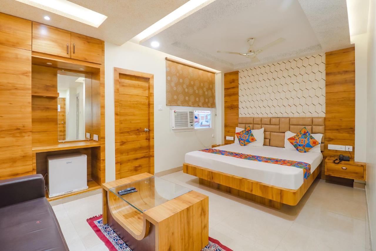 Fabhotel Holiday Grand Патна Екстериор снимка